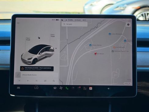 Used 2018 Tesla Model 3 Long Range AWD/4WD image 3