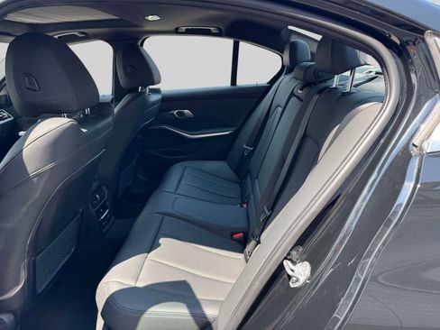 Used 2019 BMW 330i xDrive Sedan AWD/4WD image 11