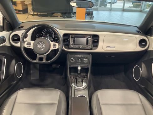 Used 2013 Volkswagen Beetle 2.5 image 23