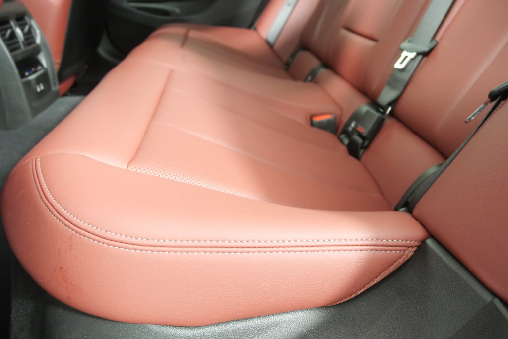 Used 2026 BMW 330i Sedan RWD image 15