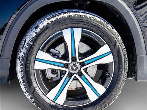 Used 2023 Mercedes-Benz EQB 300 4MATIC image 9