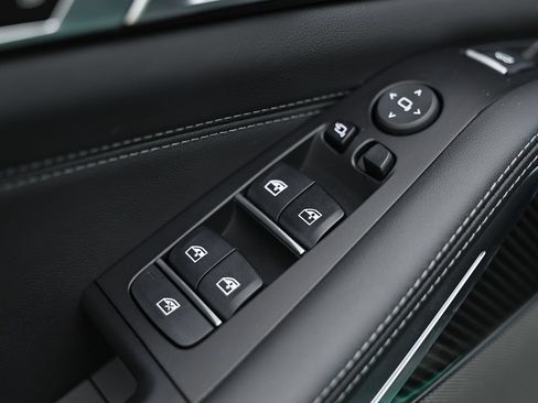 New 2026 BMW X5 M Competition w/ Executive Package AWD/4WD image 18