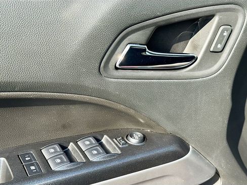 Used 2020 Chevrolet Colorado LT w/ Safety Package image 23