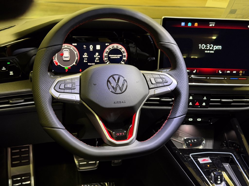 New 2026 Volkswagen GTI SE FWD image 15