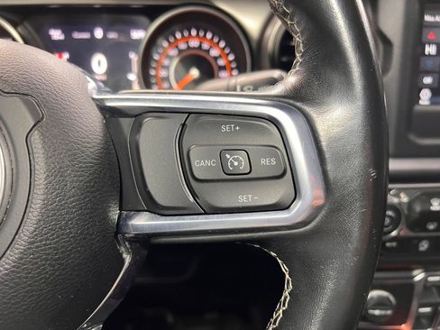 Used 2020 Jeep Gladiator Sport w/ Quick Order Package 24S AWD/4WD image 8