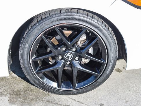 Used 2023 Honda Civic Sport image 11