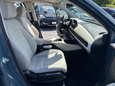 Used 2024 Honda HR-V LX image 30