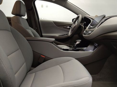 Used 2023 Chevrolet Malibu LS FWD image 21