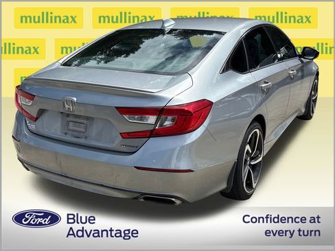 Used 2018 Honda Accord Sport image 4