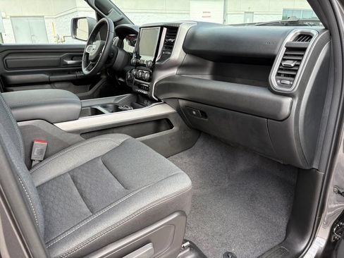 New 2026 RAM 1500 Express AWD/4WD image 14