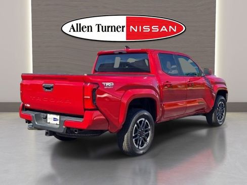 Used 2024 Toyota Tacoma TRD Sport RWD image 5