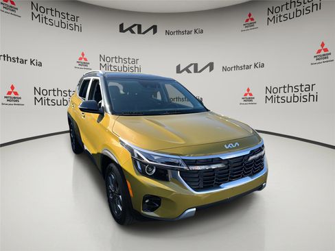 Used 2024 Kia Seltos S AWD/4WD image 7