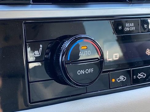 New 2025 Nissan Pathfinder SV image 22