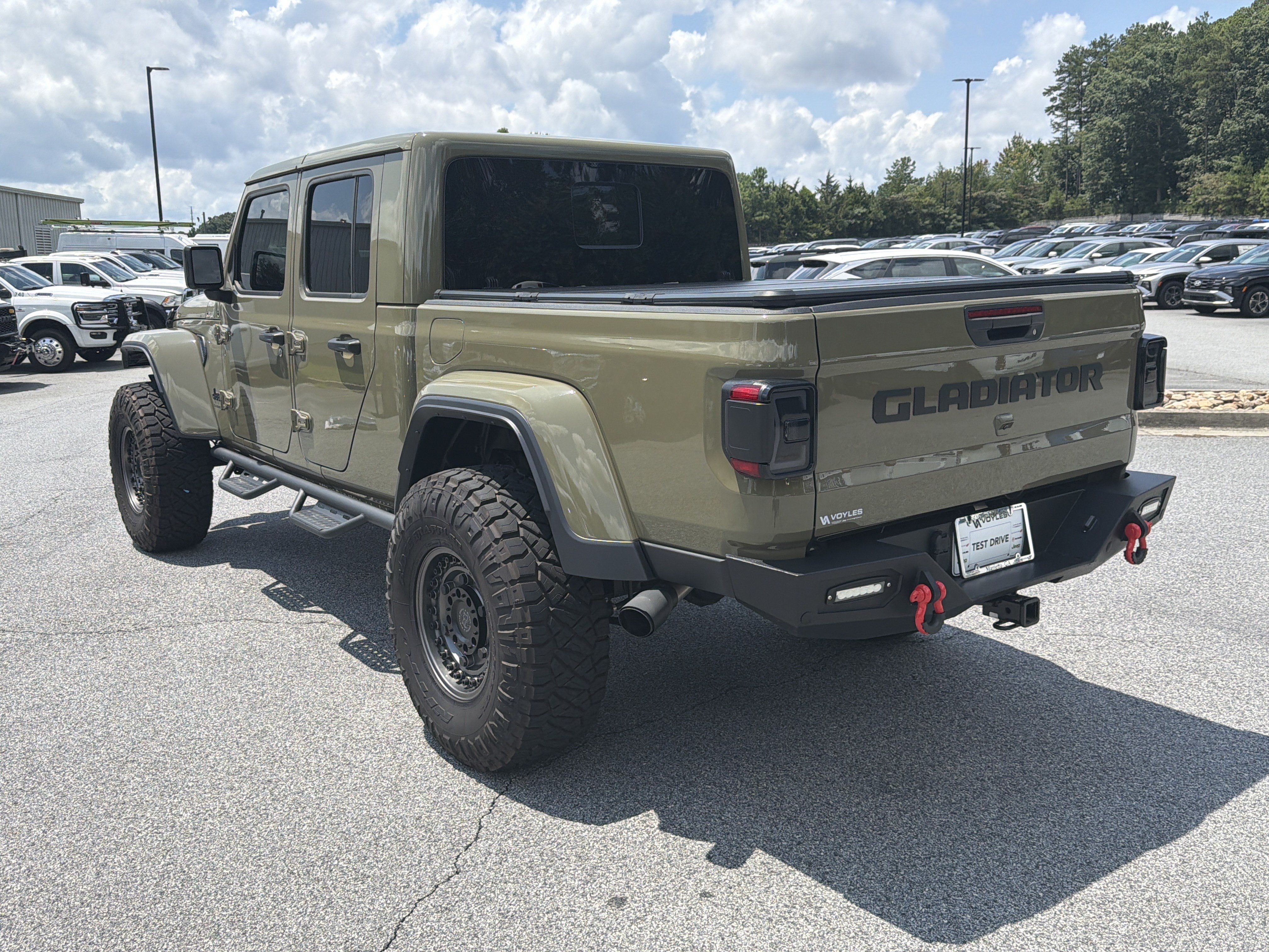 Used 2025 Jeep Gladiator Sport AWD/4WD image 6