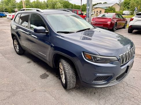 Used 2020 Jeep Cherokee Latitude AWD/4WD image 6