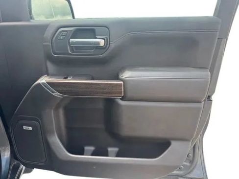 Used 2020 Chevrolet Silverado 1500 RST AWD/4WD image 15