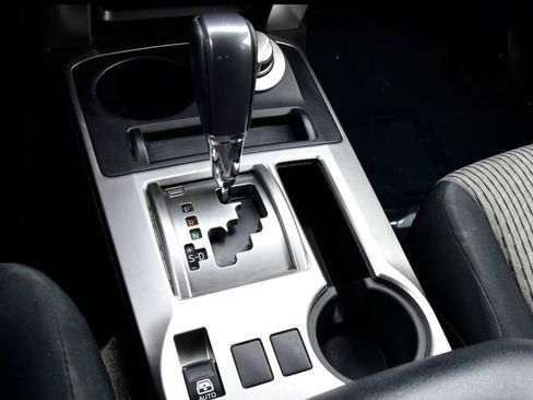 Used 2015 Toyota 4Runner SR5 image 22