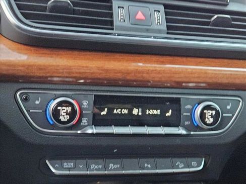 Used 2022 Audi Q5 2.0T Premium w/ Convenience Package image 15