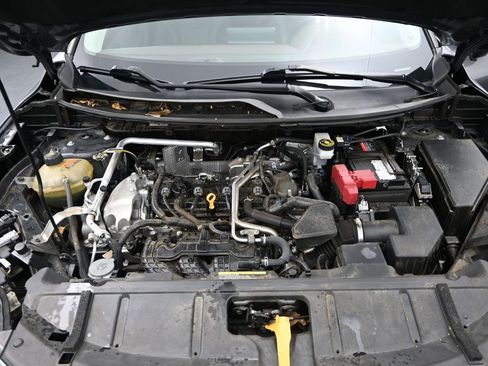 Used 2021 Nissan Rogue S image 21