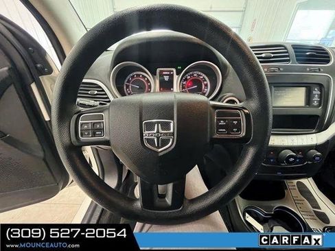 Used 2017 Dodge Journey SE image 19