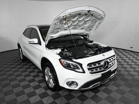 Certified 2020 Mercedes-Benz GLA 250 4MATIC image 35
