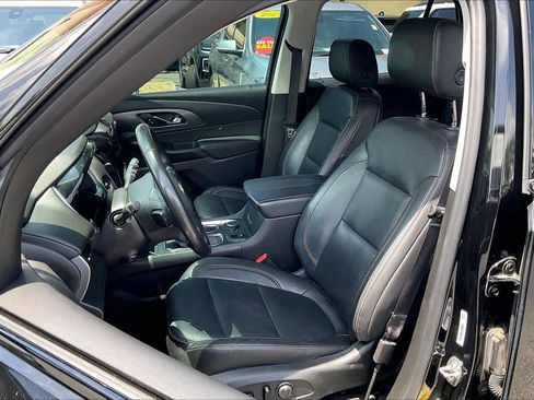 Used 2021 Chevrolet Traverse Premier w/ Redline Edition FWD image 24