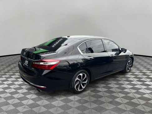 Used 2017 Honda Accord EX-L image 5