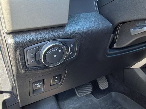 Used 2020 Ford F150 Lariat w/ Lariat Bed Utility Package AWD/4WD image 24