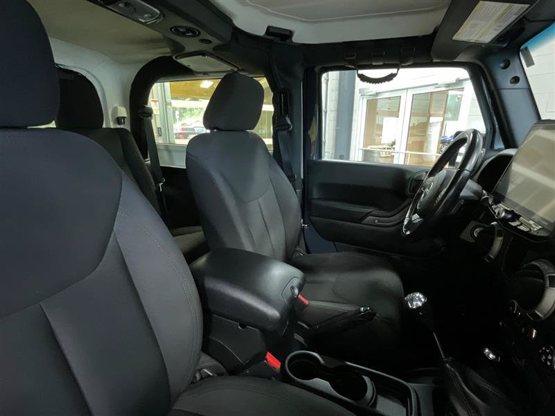 Used 2017 Jeep Wrangler Sport w/ Quick Order Package 23S AWD/4WD image 30