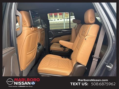 Used 2022 Cadillac Escalade Premium Luxury w/ Performance Package image 22