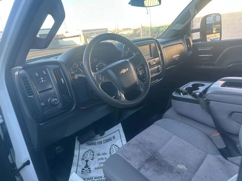 Used 2019 Chevrolet Silverado 2500 W/T RWD image 8