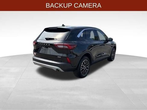 Used 2023 Ford Escape Active w/ Tech Pack #1 AWD/4WD image 6
