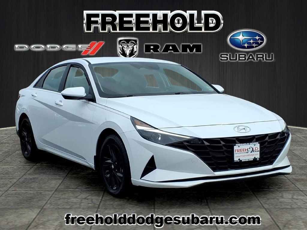 Used 2023 Hyundai Elantra Blue w/ Preferred Accessory Package FWD image 1