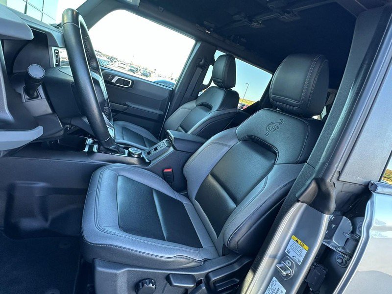 Used 2024 Ford Bronco Black Diamond w/ Sasquatch Package AWD/4WD image 8