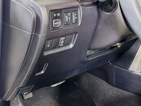 Used 2019 Toyota 4Runner Limited image 10