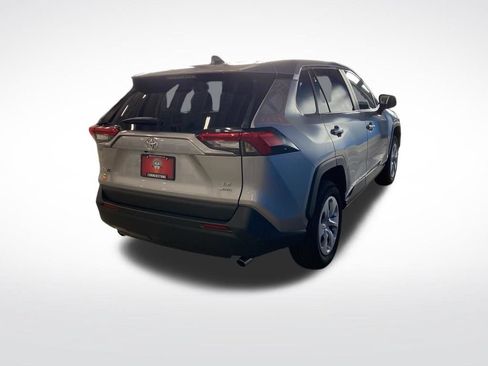Used 2025 Toyota RAV4 LE AWD/4WD image 16