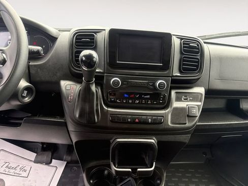 Used 2025 RAM ProMaster 2500 w/ U-Haul Equipment Group FWD image 11
