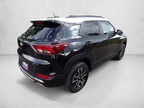 Used 2023 Chevrolet TrailBlazer ACTIV w/ Convenience Package AWD/4WD image 4