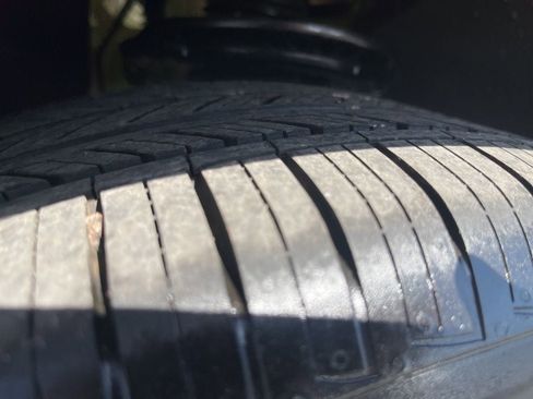 New 2025 Volkswagen ID. Buzz 1st Edition image 8