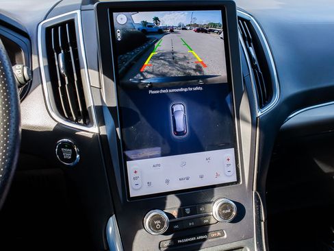 Certified 2022 Ford Edge ST w/ Equipment Group 401A image 20