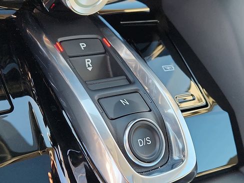 Certified 2025 Acura MDX w/Technology Package image 16