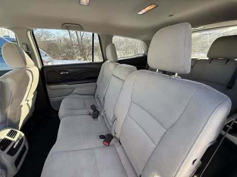 Used 2017 Honda Pilot EX image 25