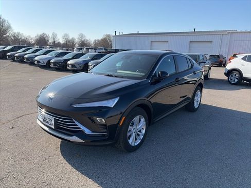 New 2026 Buick Envista Preferred w/ Convenience II Package image 2