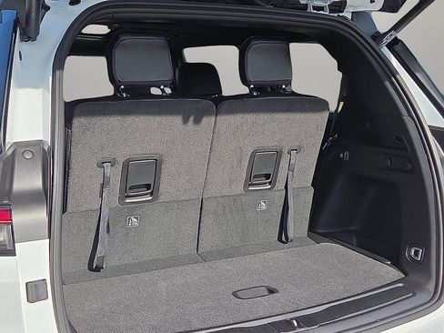 New 2025 Jeep Grand Cherokee L Limited w/ Luxury Tech Group II image 9