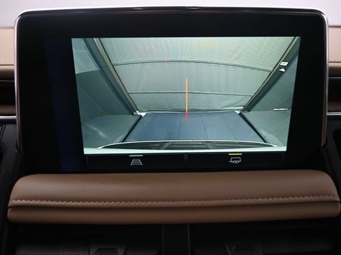Certified 2022 Chevrolet Suburban Premier AWD/4WD image 17