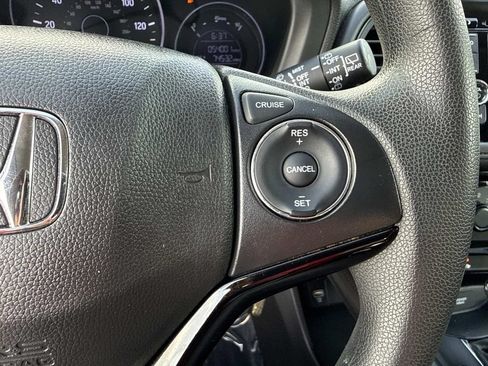 Used 2020 Honda HR-V LX image 32