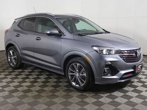 Used 2022 Buick Encore GX Select w/ Sport Touring Package FWD image 2