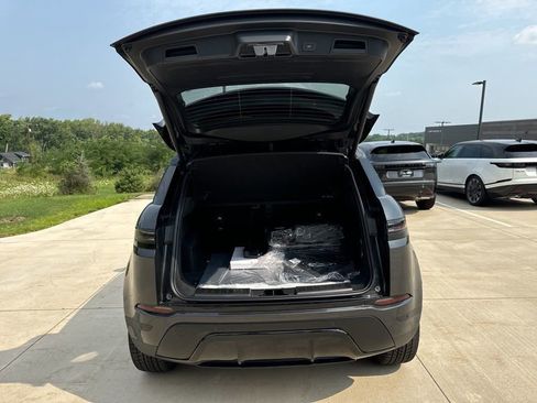 New 2025 Land Rover Range Rover Evoque S image 10