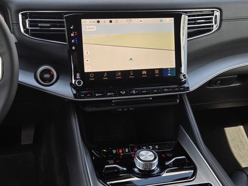 New 2026 Jeep Grand Wagoneer Limited AWD/4WD image 24