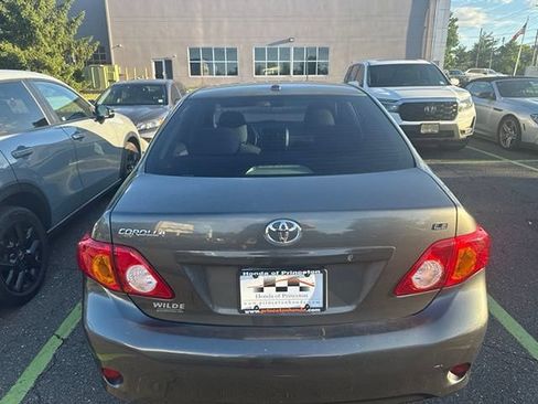 Used 2010 Toyota Corolla LE FWD image 5